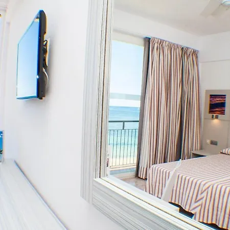 Szálloda Riomar, Ibiza, A Tribute Portfolio 4*