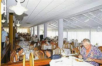 Riomar Ibiza, A Tribute Portfolio Santa Eularia des Riu